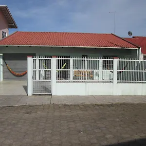 Casa de Férias Alugo Esta Linda E Bem Equipada Casa Em Sc Perto Do Beto Carrero E Da
